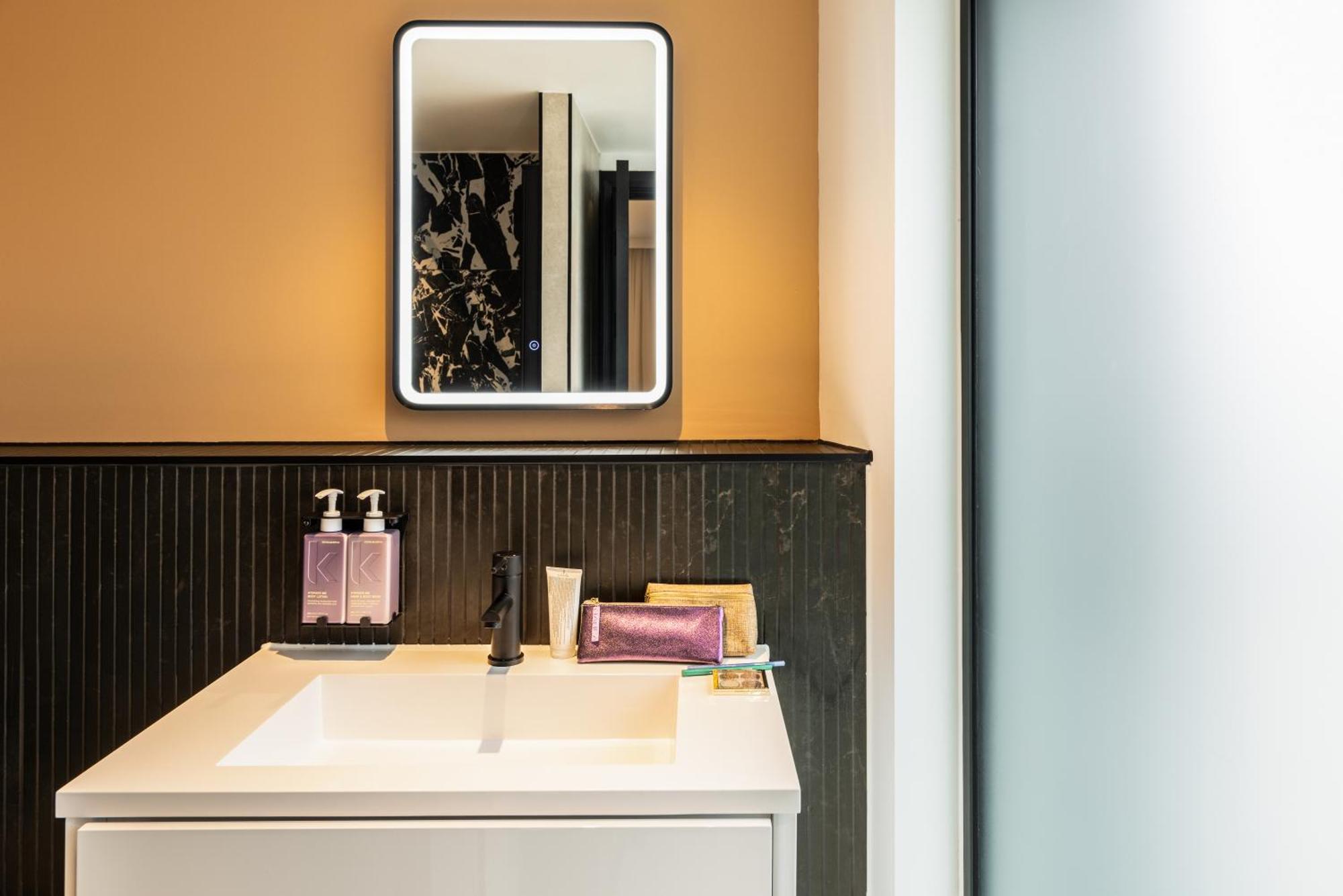 Tribe Manchester Airport By Accor Hale  Exterior photo